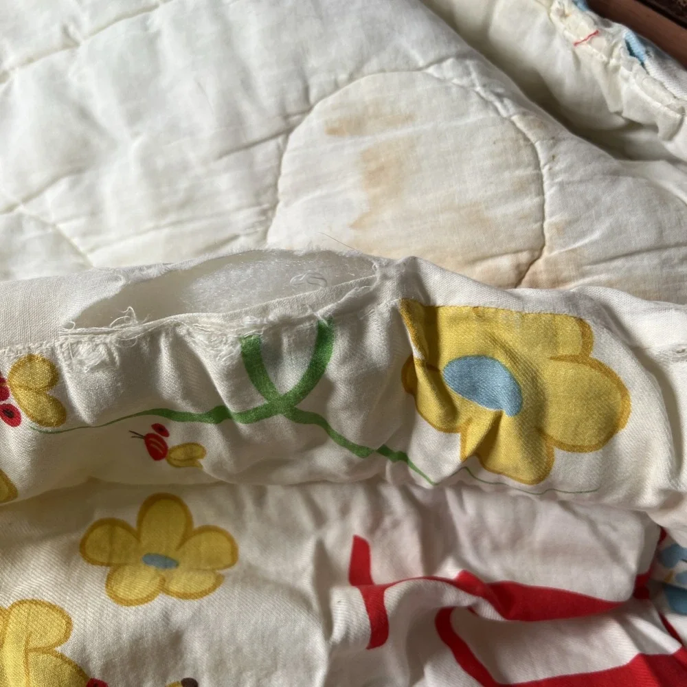 Vtg Walt Disney Productions Winnie The Pooh Baby Blanket Toddler Quilt - Damaged